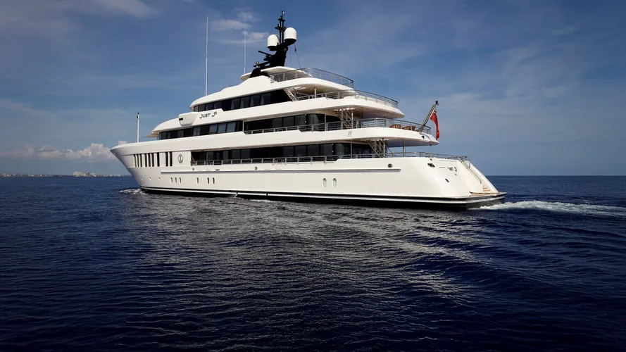 JUST J'S yacht for sale (Royal Hakvoort Shipyard, 61m, 2016)